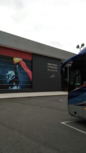 bus en museo fernando alonso