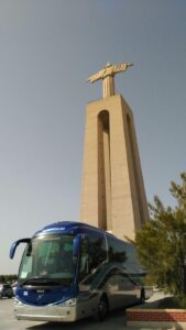 bus en monumento